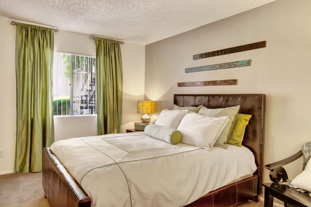 Paradise Falls Apartments in Paradise Valley North 15434 N. 32nd