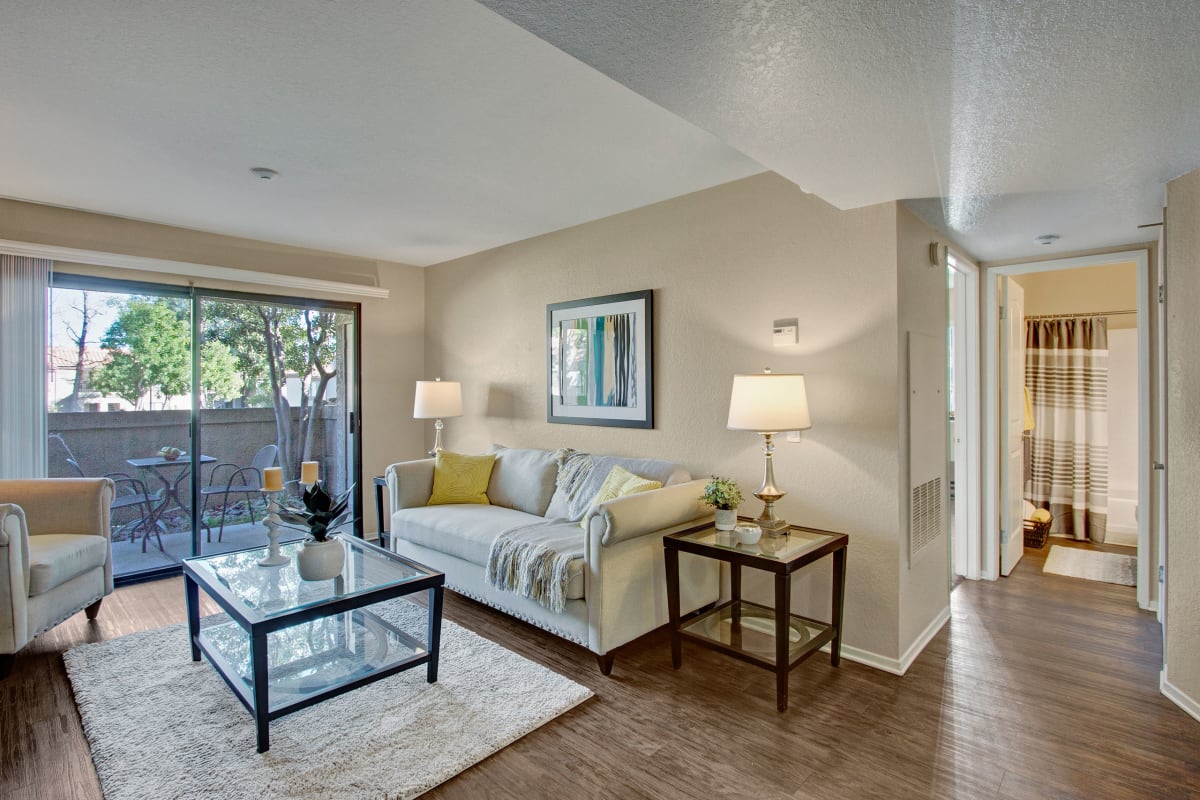 Photo Gallery View Your Dream Home at Castlepark Apartments