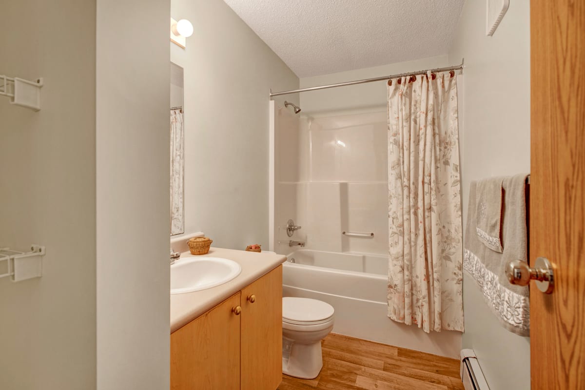 Birch Terrace Apartments in Wetaskiwin 5014 Inglewood Dr. Alberta