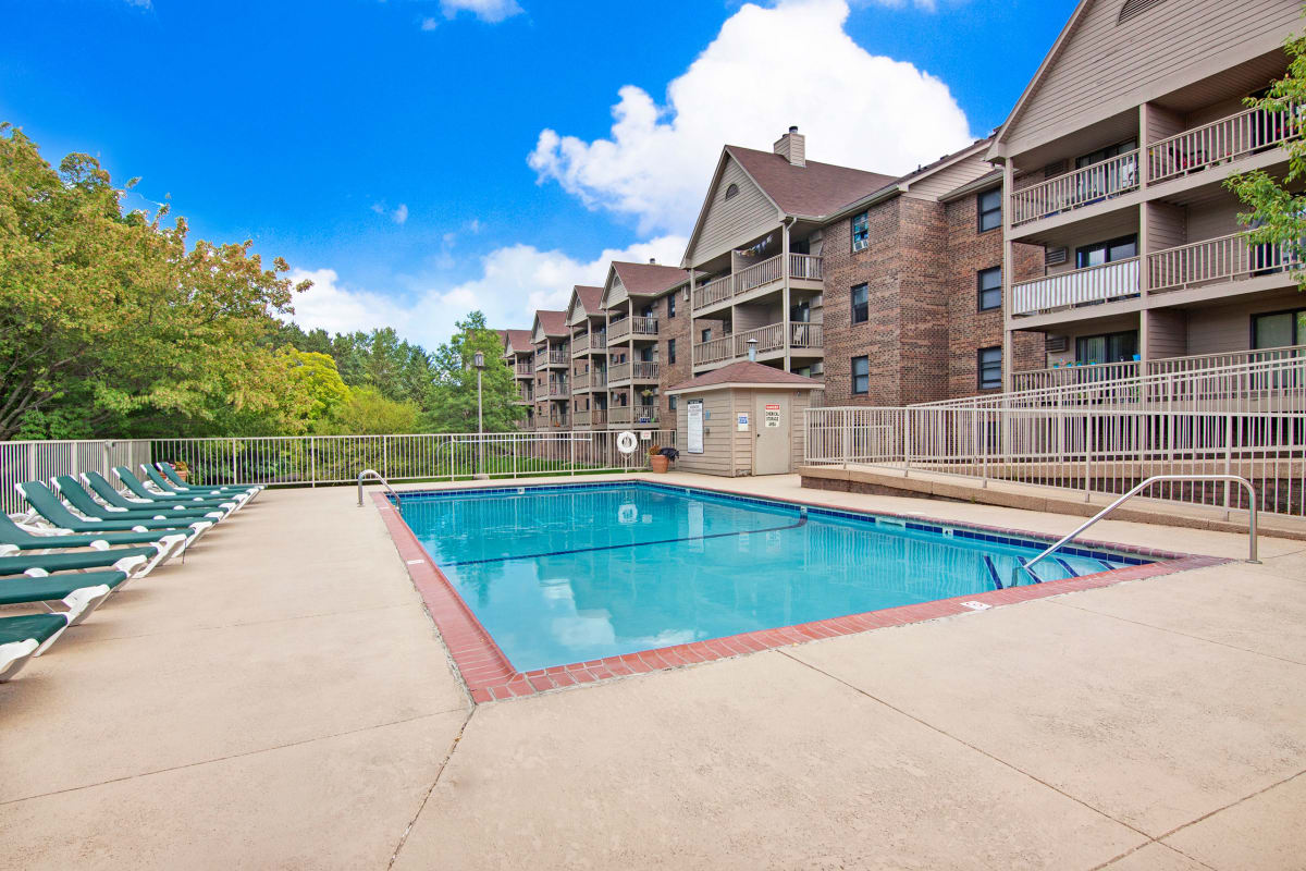 Photo Gallery Town Centre Apartments in Eagan, MN Weidner