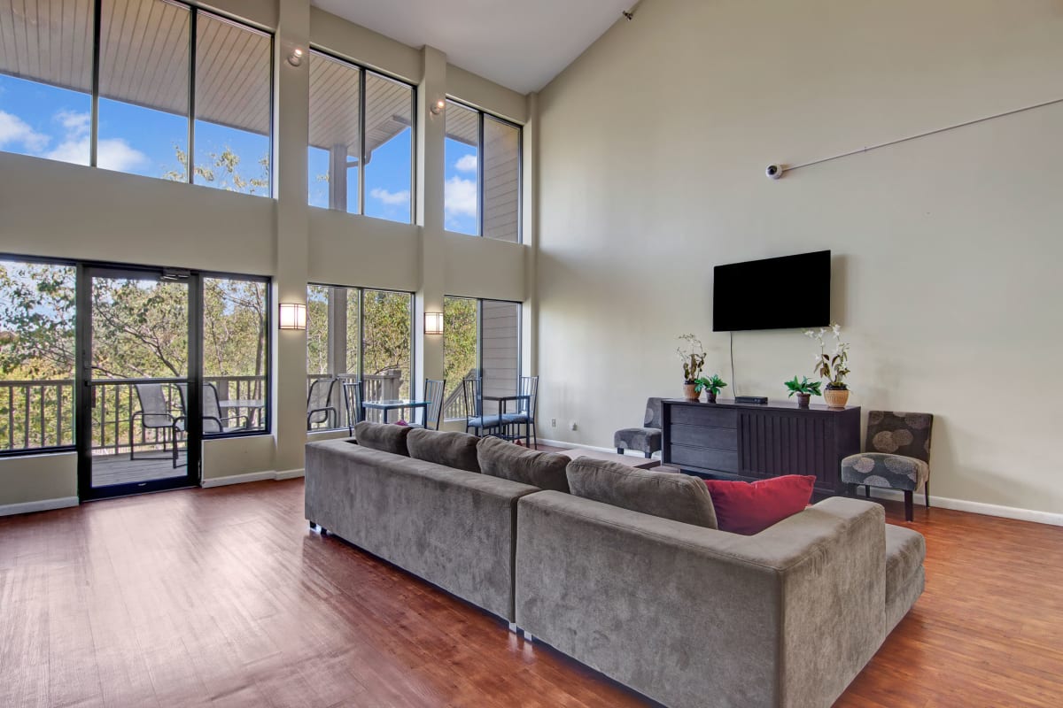 Photo Gallery Town Centre Apartments in Eagan, MN Weidner