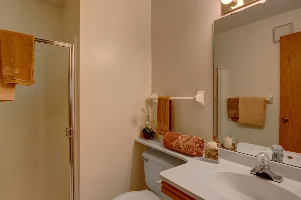 Photo Gallery Town Centre Apartments in Eagan, MN Weidner