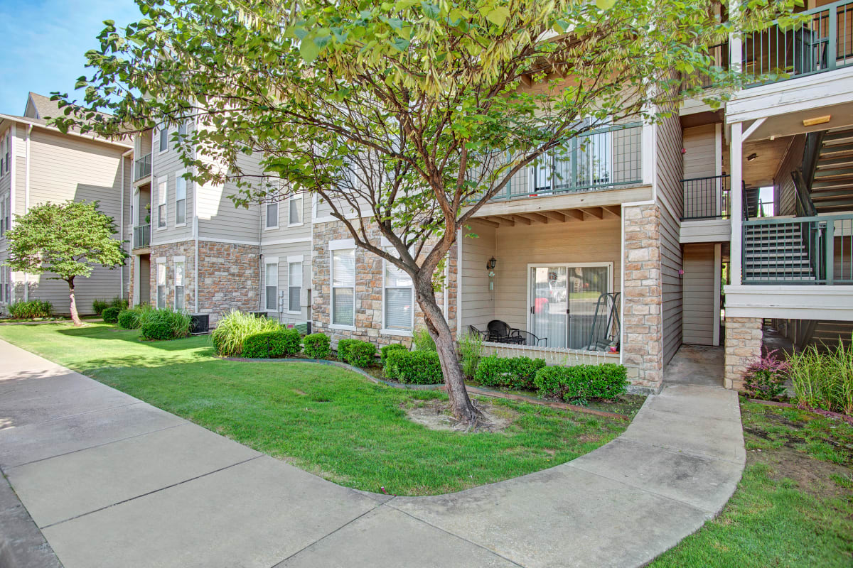 Photo Gallery Memorial Creek Apartment Homes in Tulsa, OK Weidner