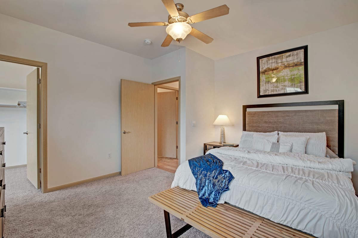 Photo Gallery Swan Creek Apartment Homes in Fitchburg, WI Weidner