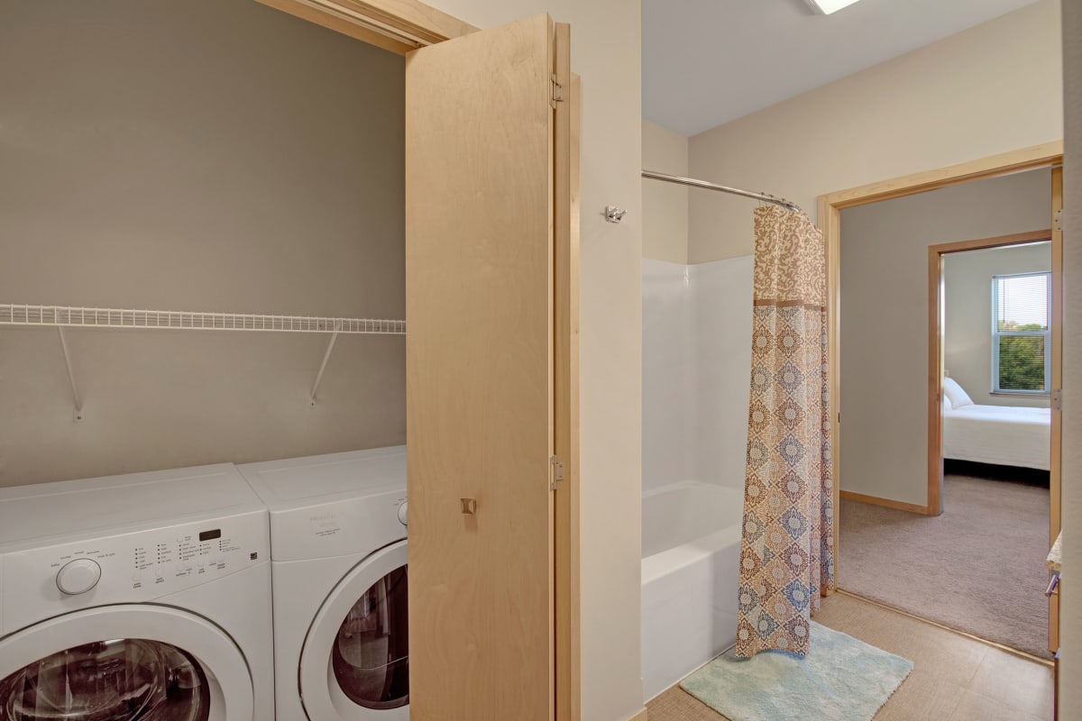 Photo Gallery Van Buren Place Apartments in Sun Prairie Weidner