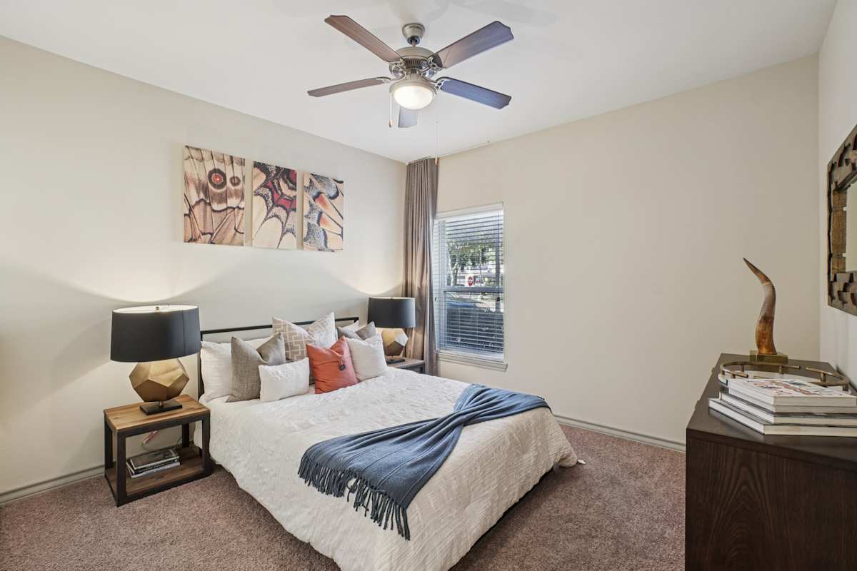 Mercer Crossing apartment photo