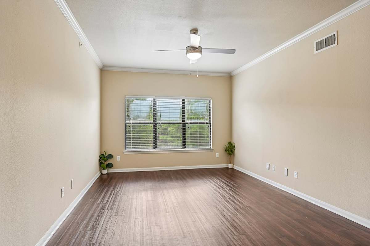 Skyview West apartment photo