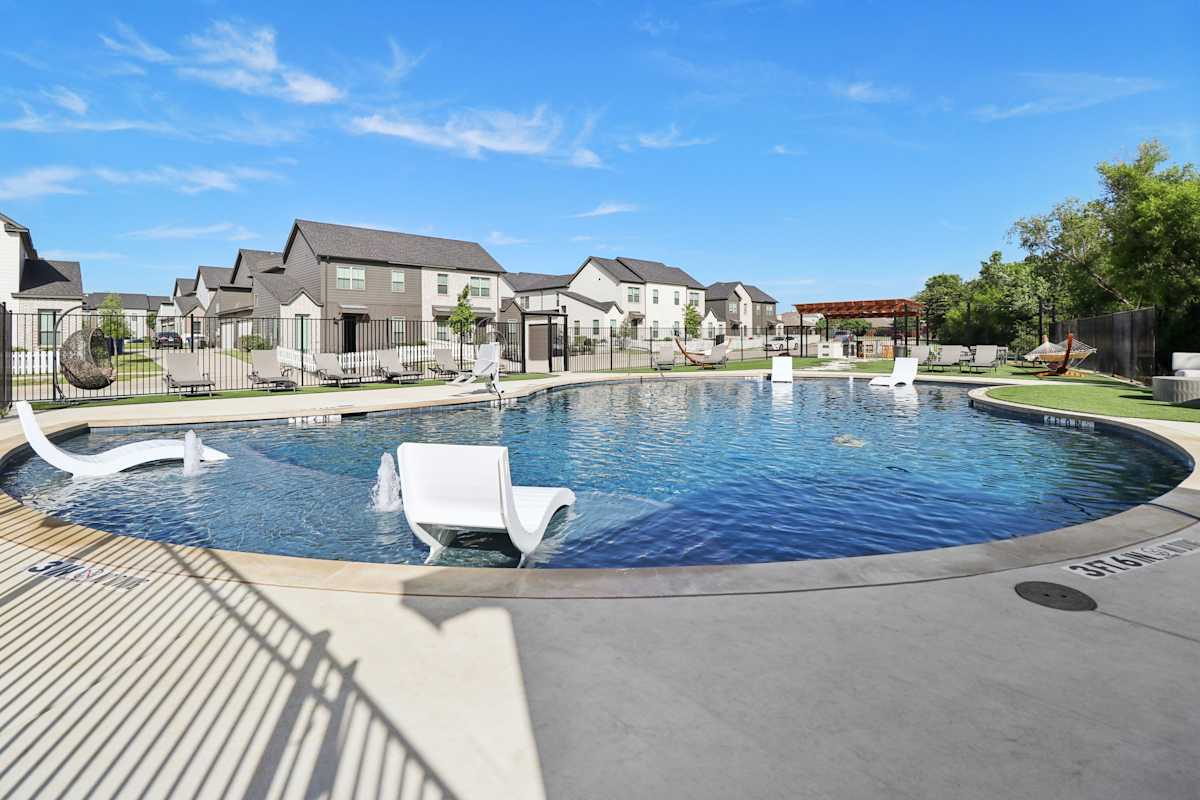 Townhomes at Princeton Meadows apartment photo