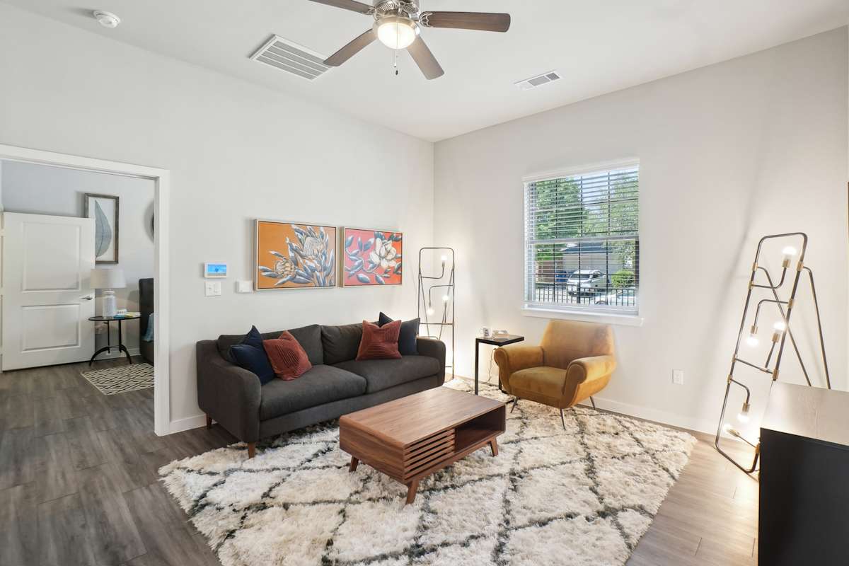 Clark Ridge Canyon apartment photo