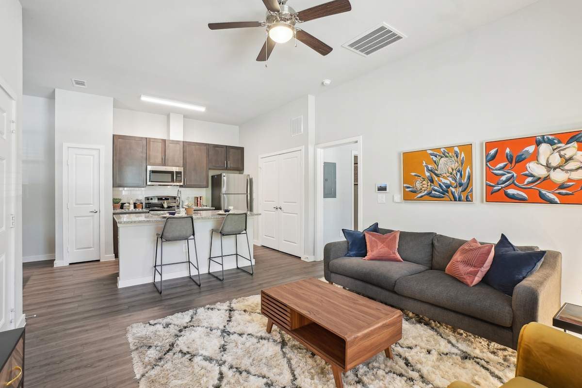 Clark Ridge Canyon apartment photo