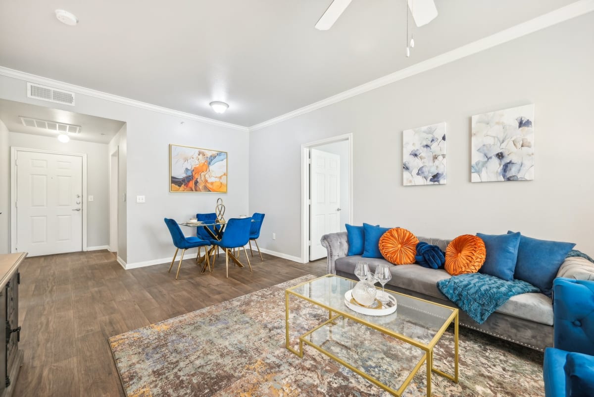 Landings Of Carrier Pkwy apartment photo