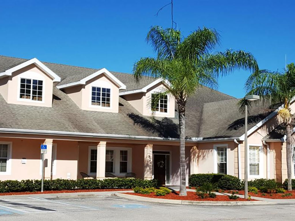 Senior Living in Brandon FL Savannah Court of Brandon