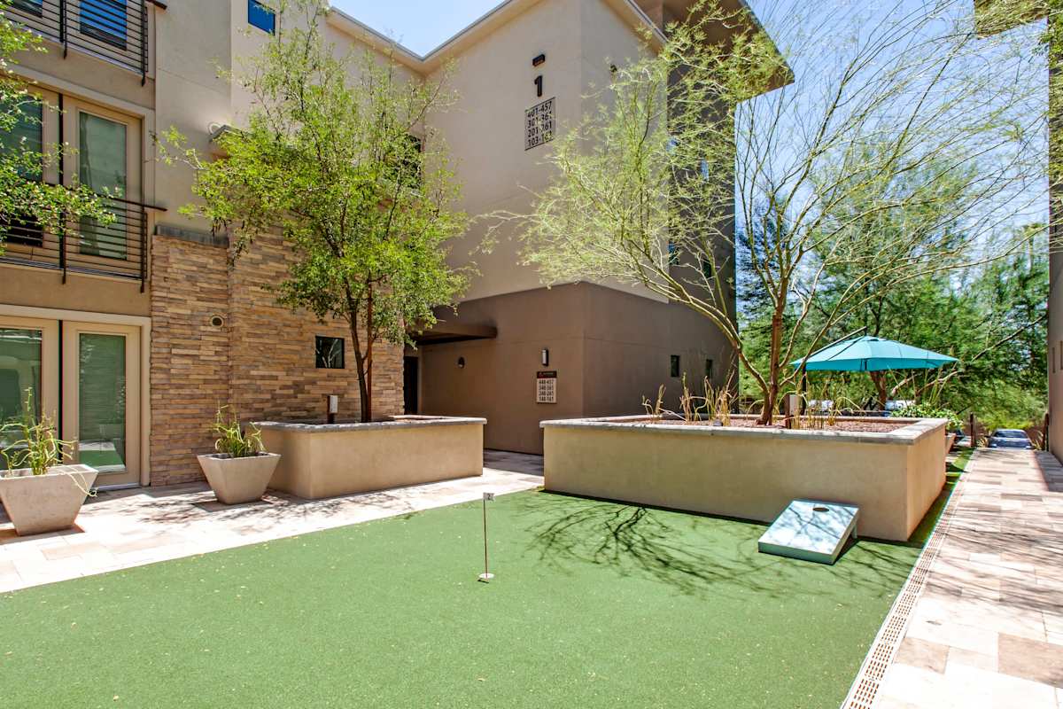 Putting green at Biltmore at Camelback.