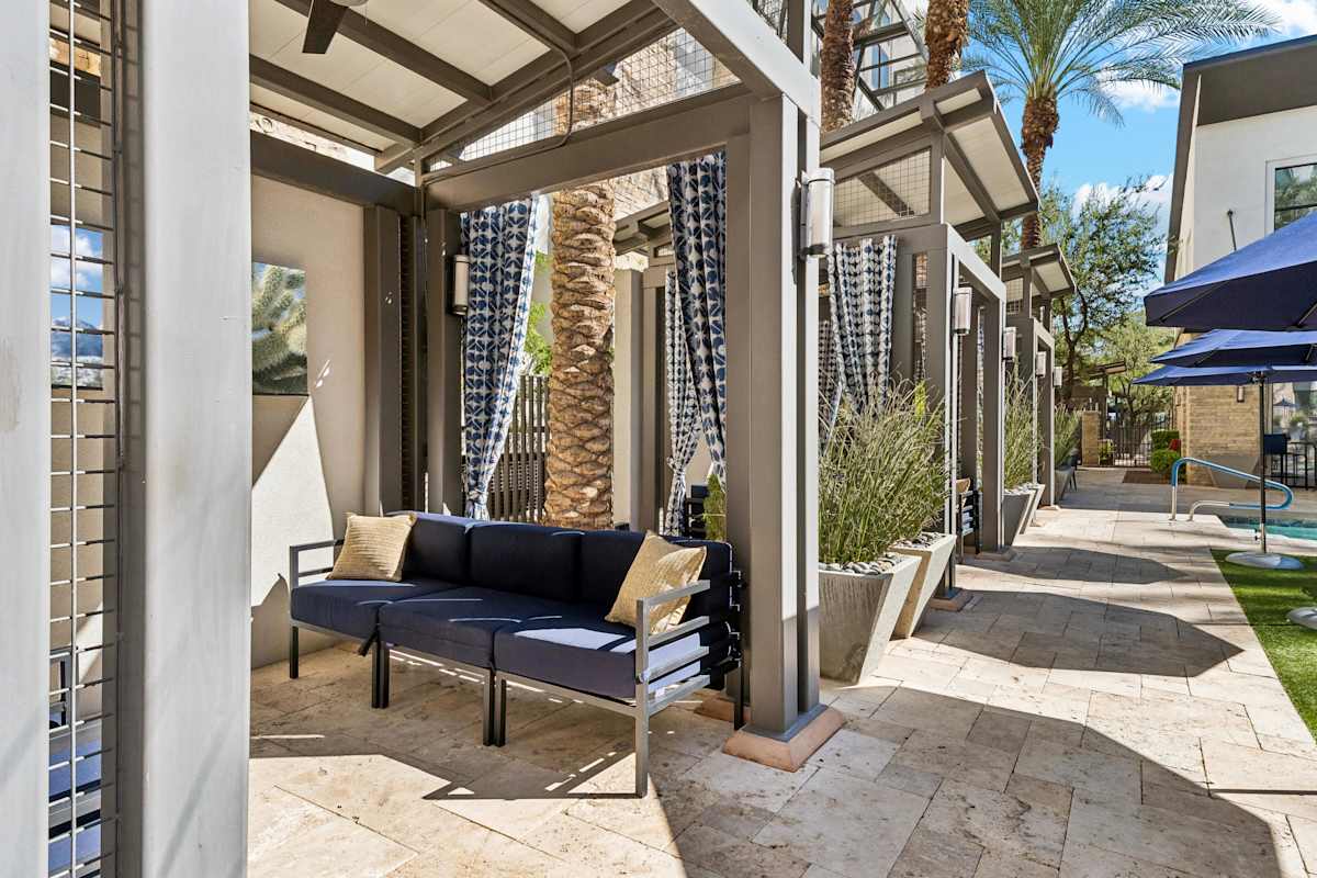 Shared outdoor space at Biltmore at Camelback.