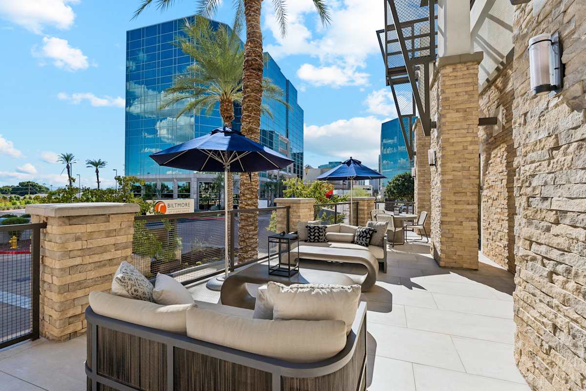 Shared outdoor space at Biltmore at Camelback.