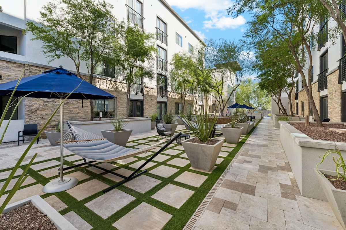 Shared outdoor space at Biltmore at Camelback.