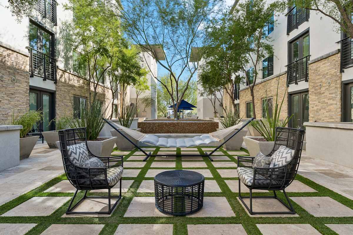 Shared outdoor space at Biltmore at Camelback.