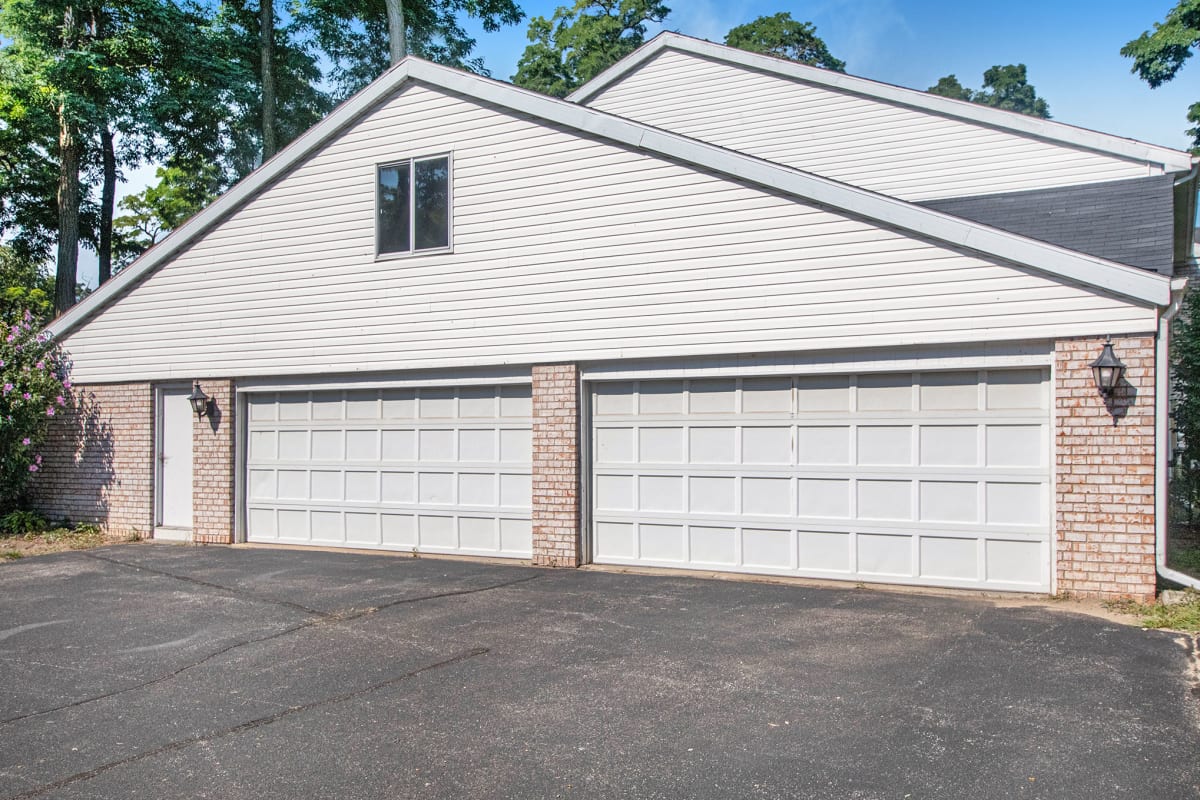 Photos and Video of GREENLEAF in ELKHART, IN