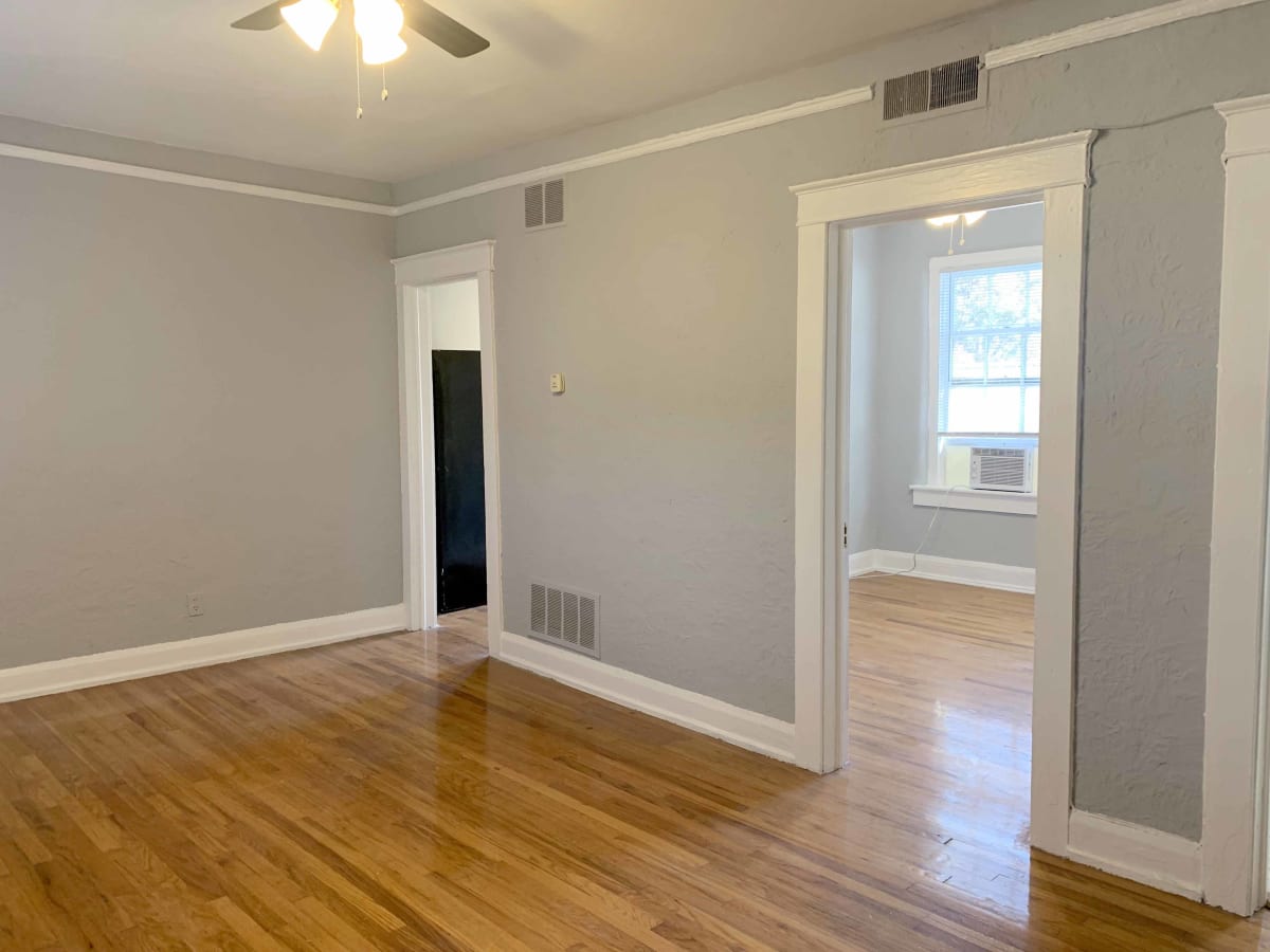 Photos and Video of Sycamore Manor Apartments in Birmingham, AL