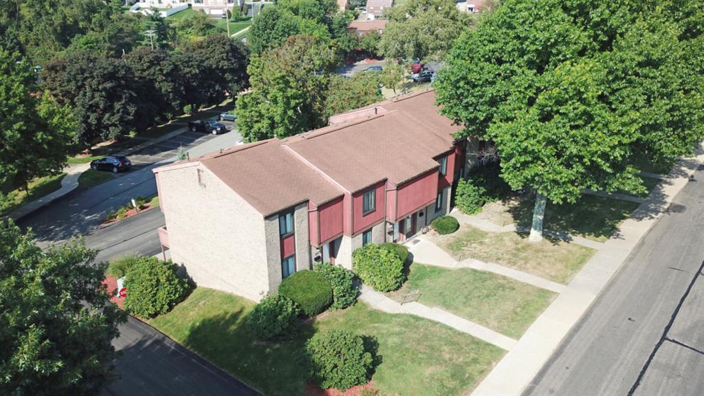 PetFriendly Apartments in Monroeville, PA Deauville Park Apartments