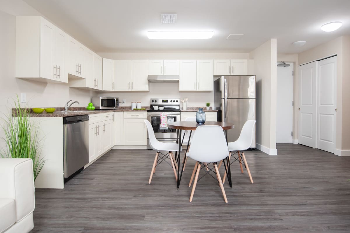 Apartments for Rent in Winnipeg 5 Valhalla Apartment River East House