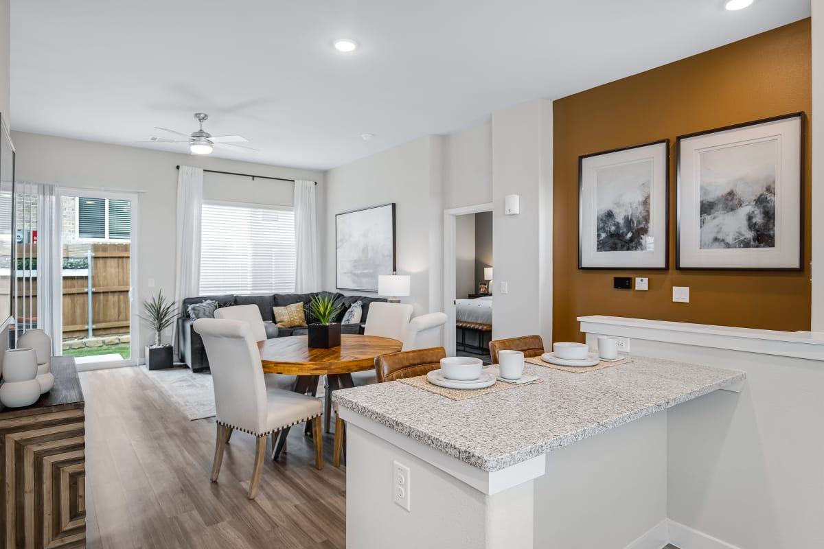 Avilla Grove apartment photo