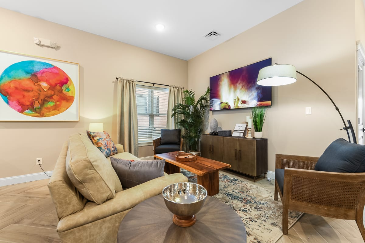 Photos and Video of Drexel Hill Apartments in Williamsville, NY