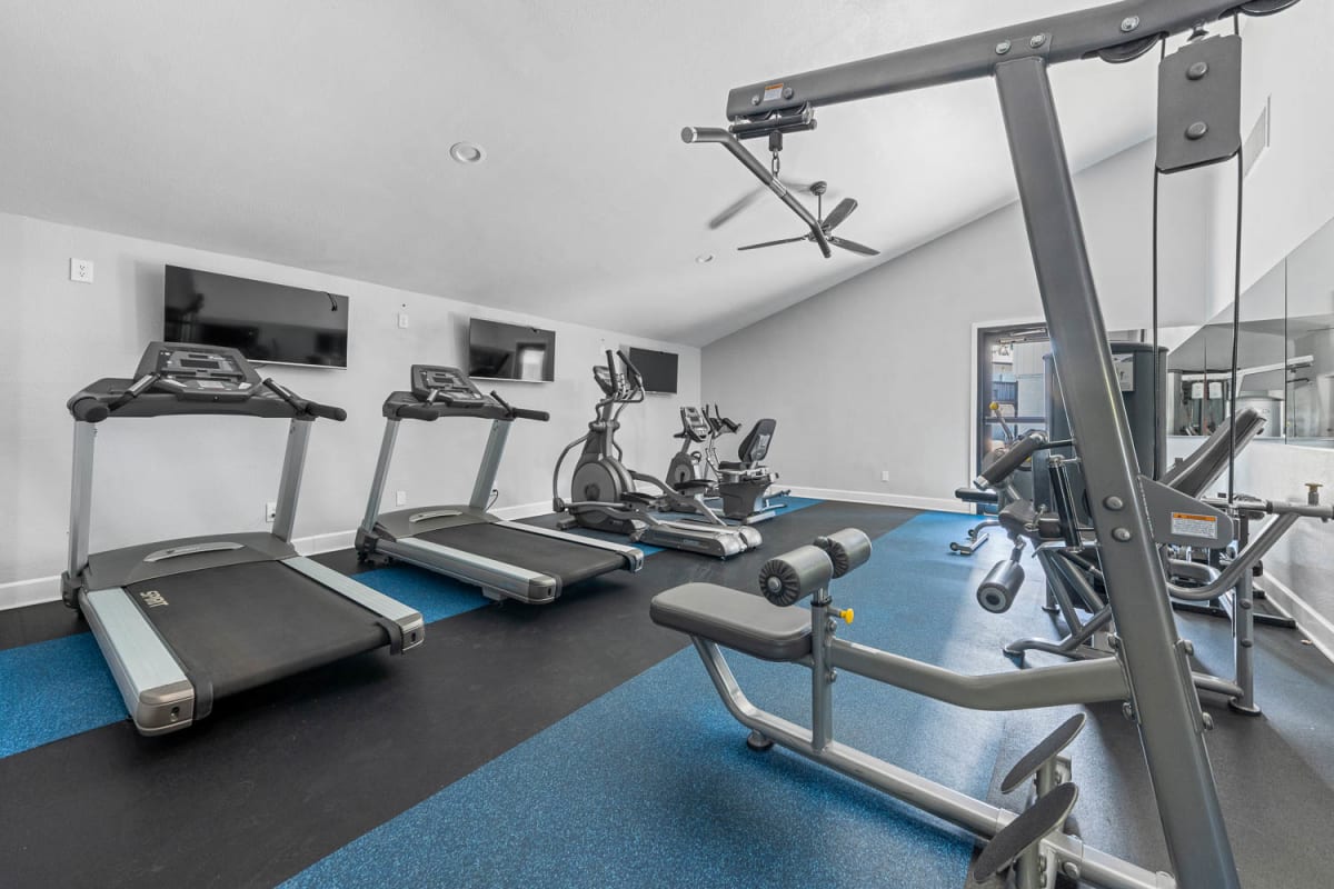 2025 West Apartment Homes fitness center - Phoenix, AZ