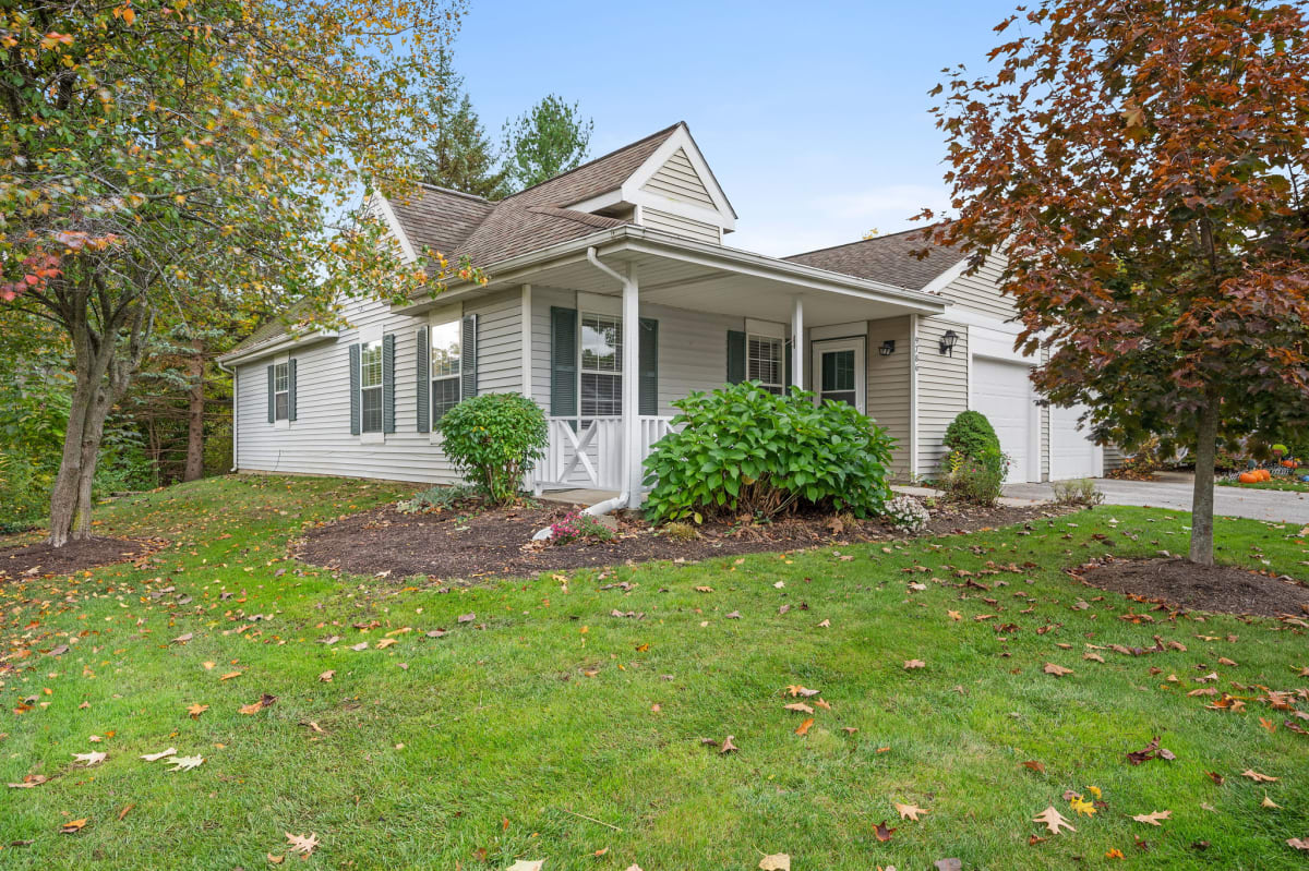 Photos and Video of Concord Place Apartments in Mentor, OH