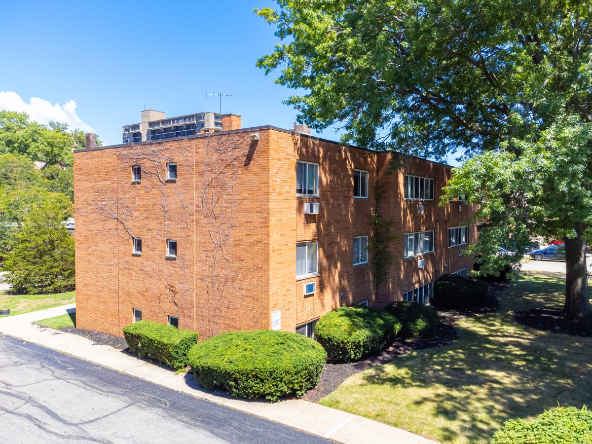 Photos and Video of Shady Cove Apts in Lakewood, OH