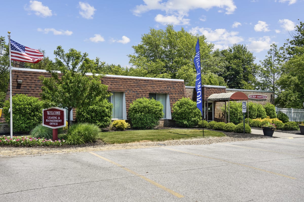 Photos and Video of Surfside Towers in Eastlake, OH