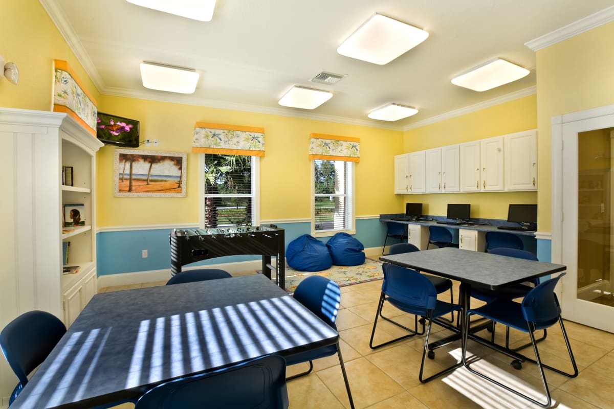 Photos Savannah Springs Affordable Apartments Jacksonville, FL