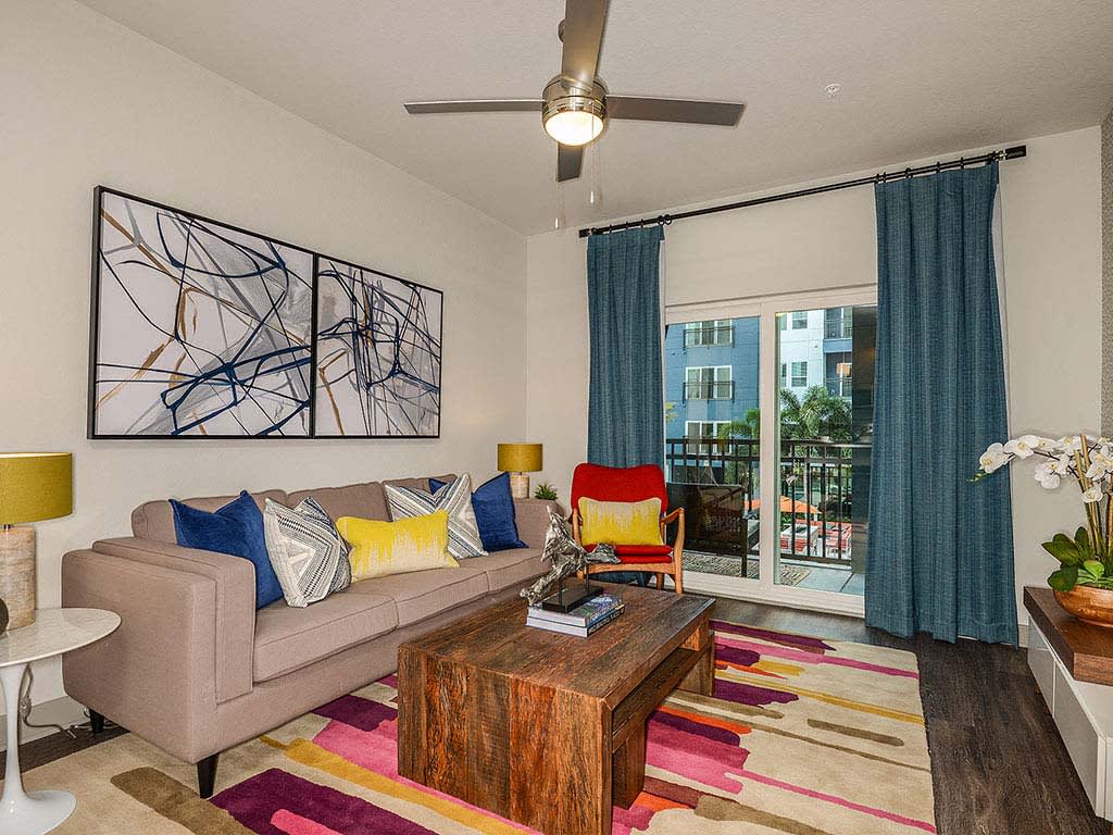 Apartments for Rent in Downtown Tampa Aurora