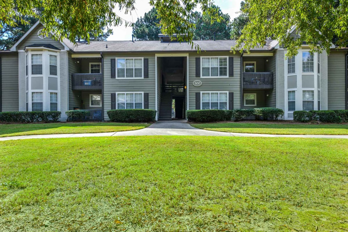 Apartments in Lithia Springs GA 670 Thornton Apartments