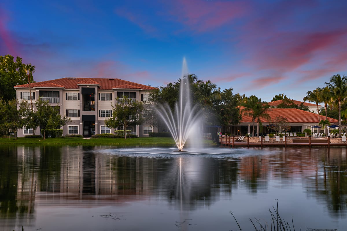 yacht club apartments bradenton fl