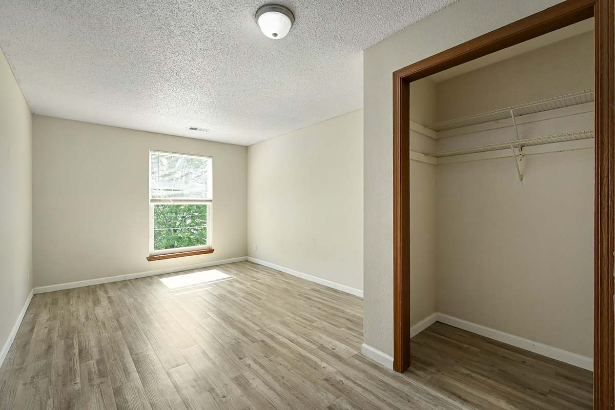 Studio For Rent Wanamaker Wanamaker View Apartments | Apartments in Topeka, KS | RENTCafe
