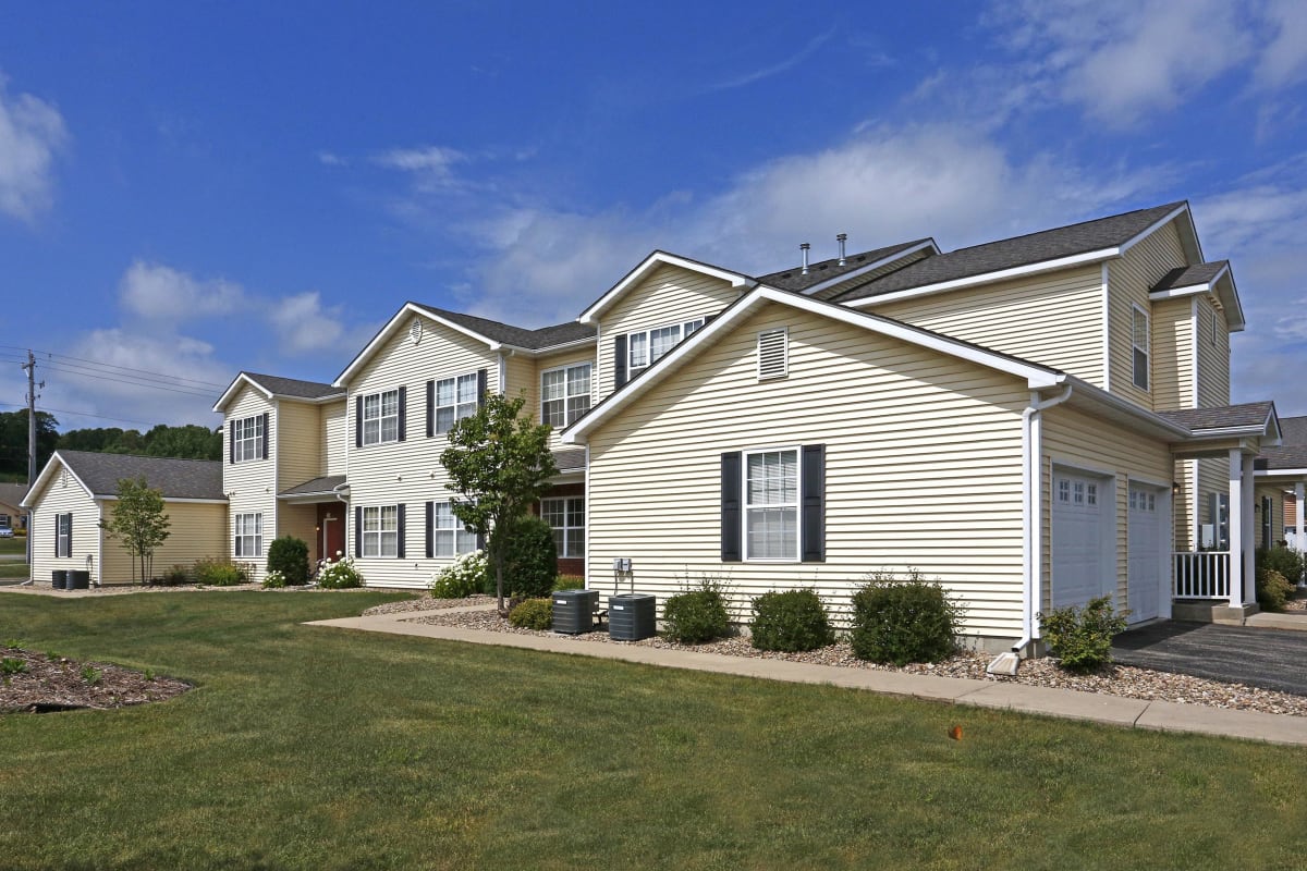 Photos and Video of Cascade Shores Townhomes + Flats in Rochester, MN