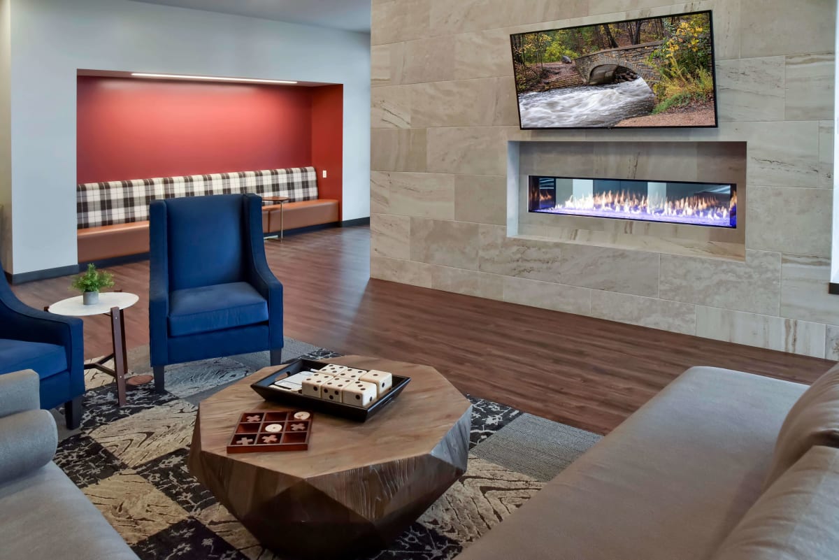 Connelly On Eleven clubroom fireplace lounge - Burnsville, MN