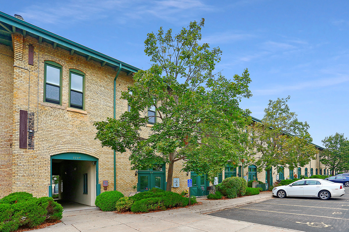 Freight Yard Townhomes And Flats