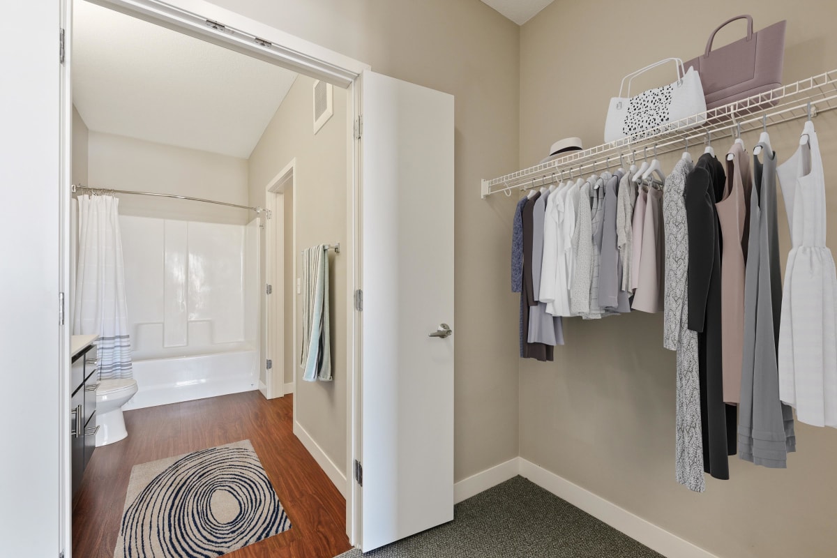 Photos and Video of Red 20 Apartments in Minneapolis, MN