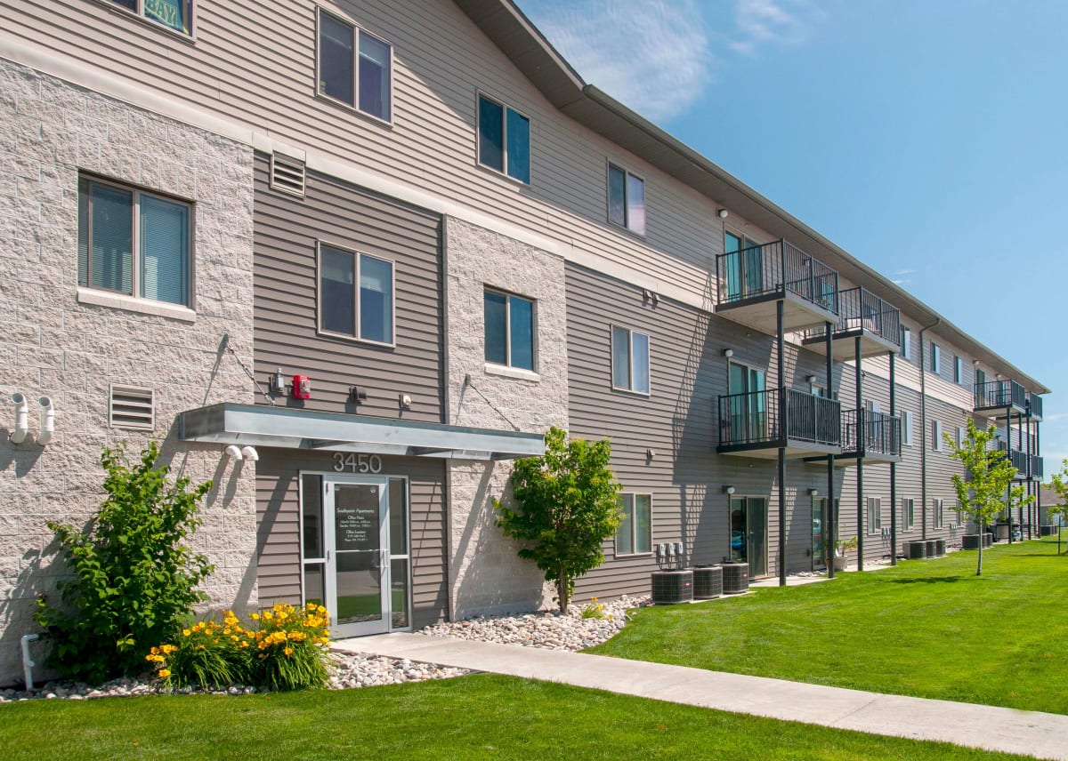 Southpoint Apartments building exterior and walkway - Grand Forks, ND