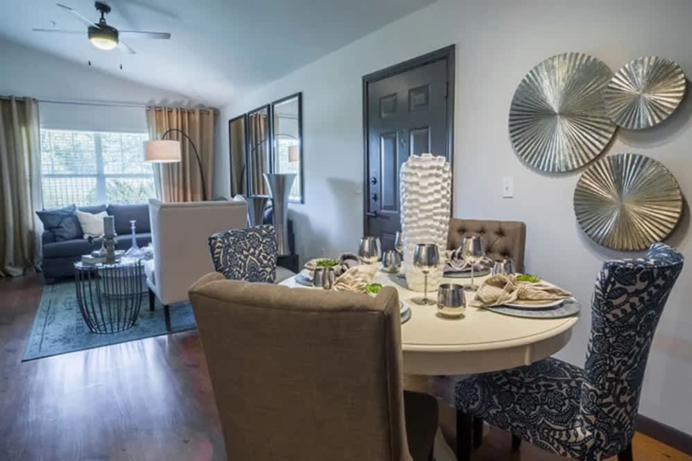 Sunstone Village apartment photo