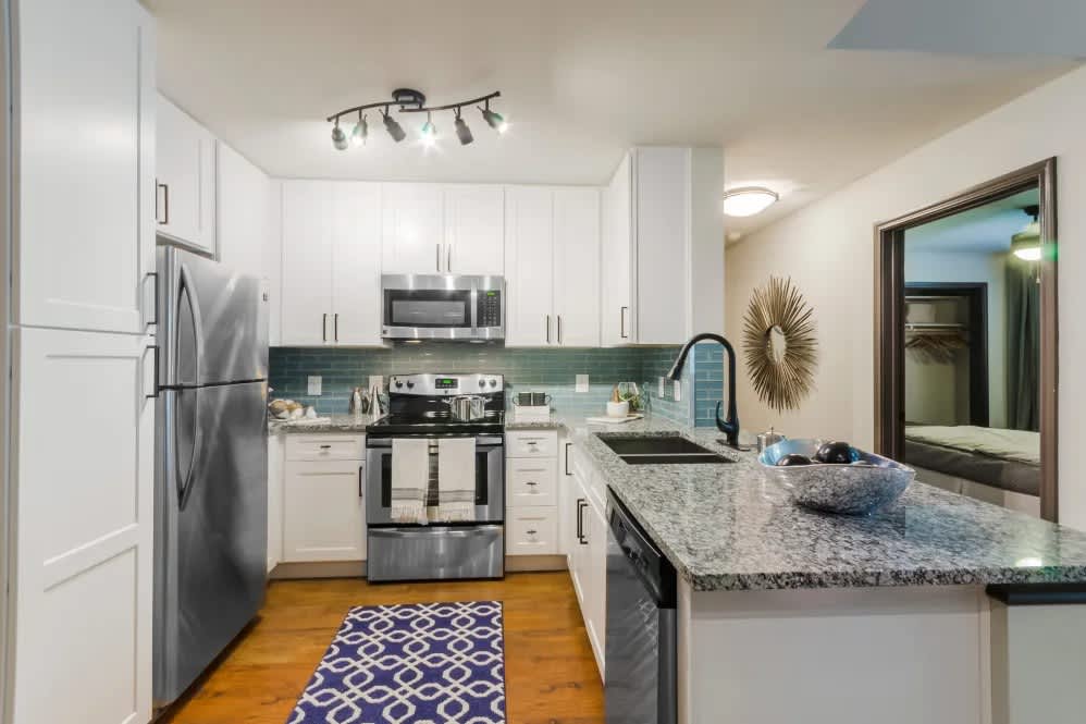 Sunstone Village apartment photo