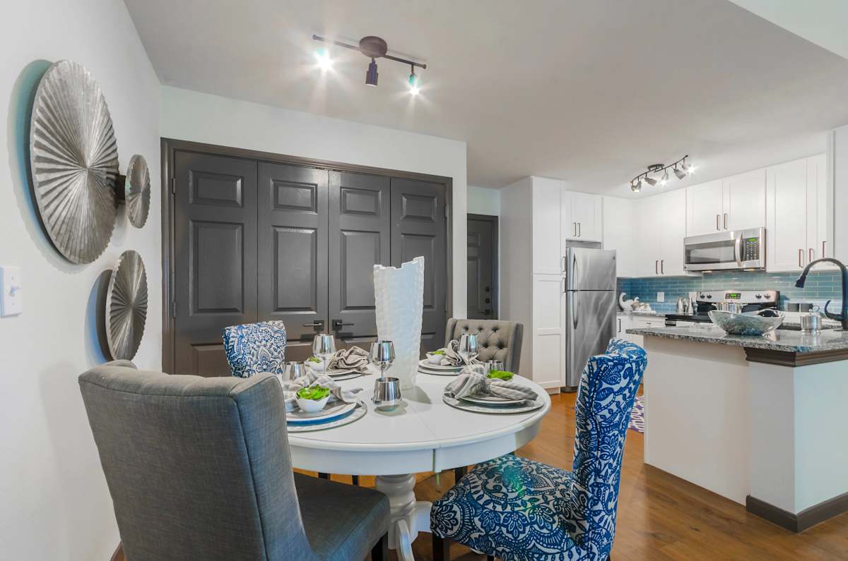 Sunstone Village apartment photo
