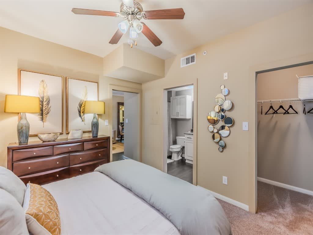 The Spring at Silverton apartment photo