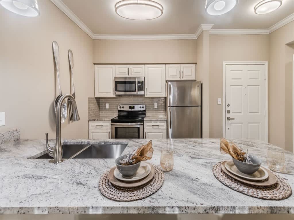 The Spring at Silverton apartment photo