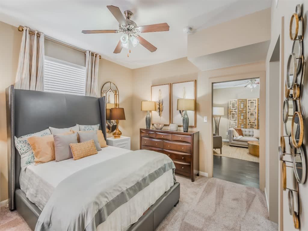 The Spring at Silverton apartment photo