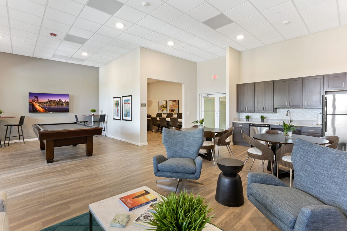 Photos and Video of Douglas Gardens V in Pembroke Pines, FL