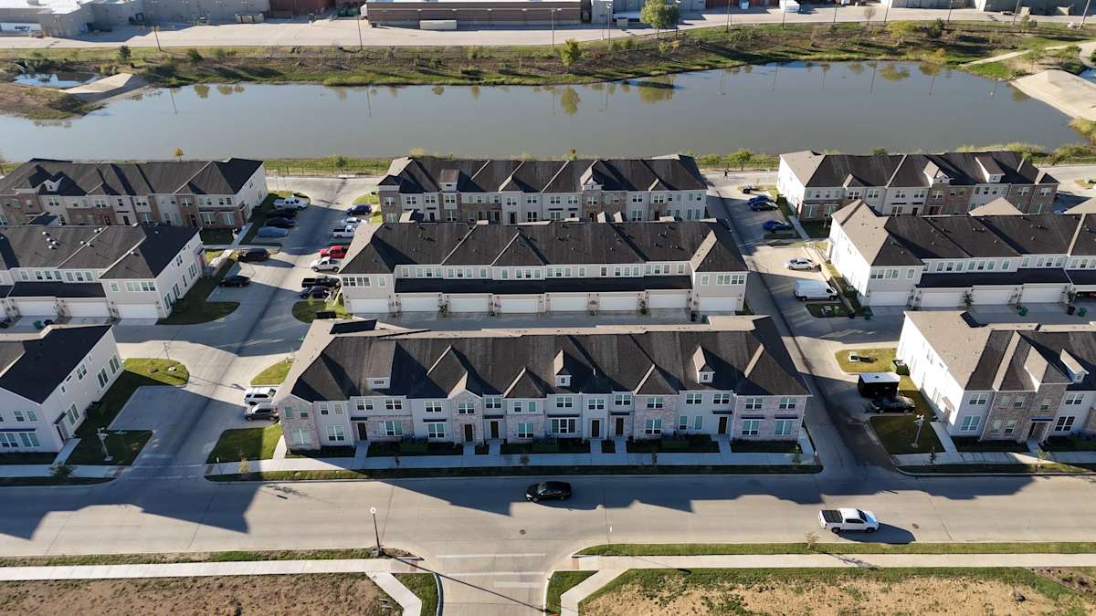 Rayzor Ranch Homes for Rent in Denton, TX | The Residences at Rayzor Ranch