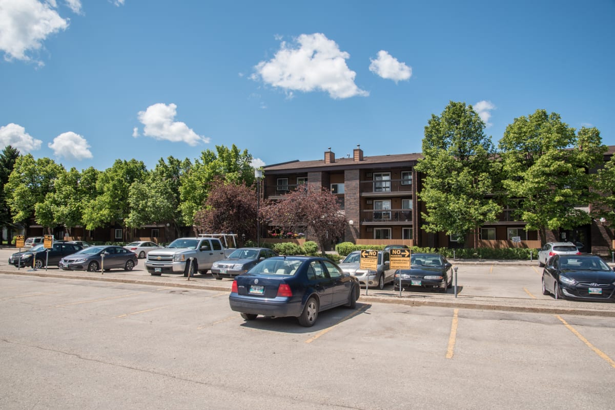 Photos and Video of Chancellor Estates in Winnipeg, MB